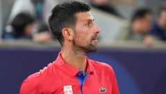 SLAVNI HOLIVUDSKI GLUMAC UZ NOVAKA ĐOKOVIĆA! Bodrio ga sa tribina, pa uputio snažnu poruku!