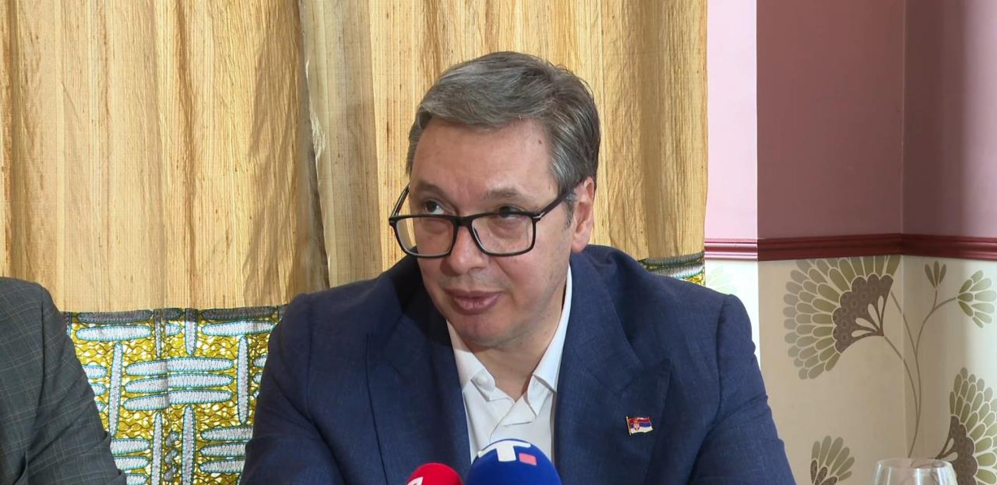 VUČIĆ NAJAVIO DOLAZAK PREDSEDNIKA FRANCUSKE:  Već oko 5. ili 6. septembra možete očekivati posetu Makrona Srbiji