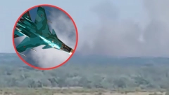 PRVI SNIMAK SA LICA MESTA Srušio se moćni borbeni avion u Rusiji (VIDEO)