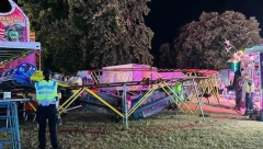 DRAMA NA VAŠARU U SVILAJNCU: Obrušila se sprava, ne zna se ima li povređenih! (FOTO)