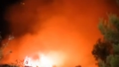 POŽAR KOD SPLITA NAPRAVIO HAVARIJU! Vatra buknula odjednom, vatrogasci se i dalje bore sa vatrenom stihijom! (VIDEO)