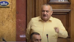 KAŽNJEN ĐILASOV SAVEZNIK Izrečena mu opomena zbog nebuloza - NOVAC IDE CRKVI ILI BOLESNOJ DECI