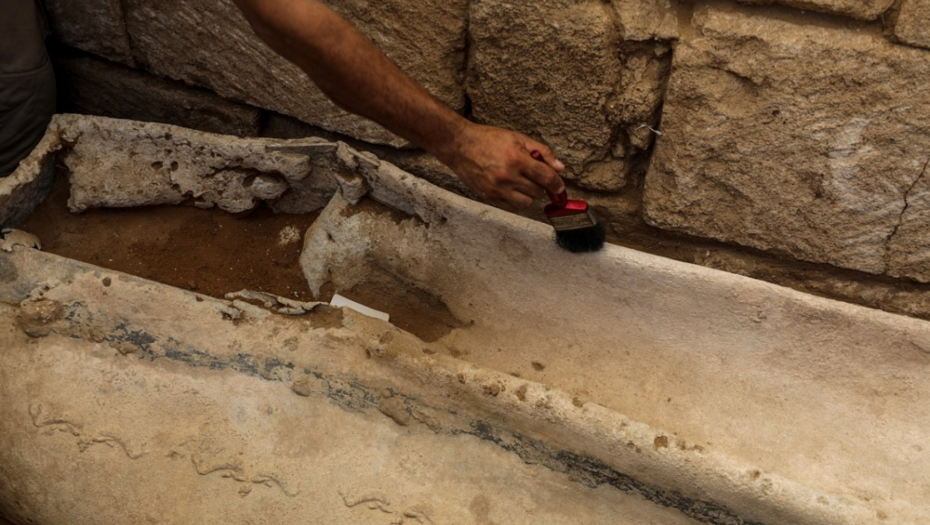 ŠOK OTKRIĆE ARHEOLOGA! Otvorili sarkofag star 2.000 godina, a unutra... kad su ovo videli, zaprepastili su se (FOTO)