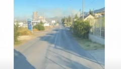 SPLIĆANI U PANICI, IZBIO POŽAR BLIZU TRGOVINSKOG CENTRA! Jedan vatrogasac prevezen u bolnicu: Stravični snimci kruže mrežama! (VIDEO)