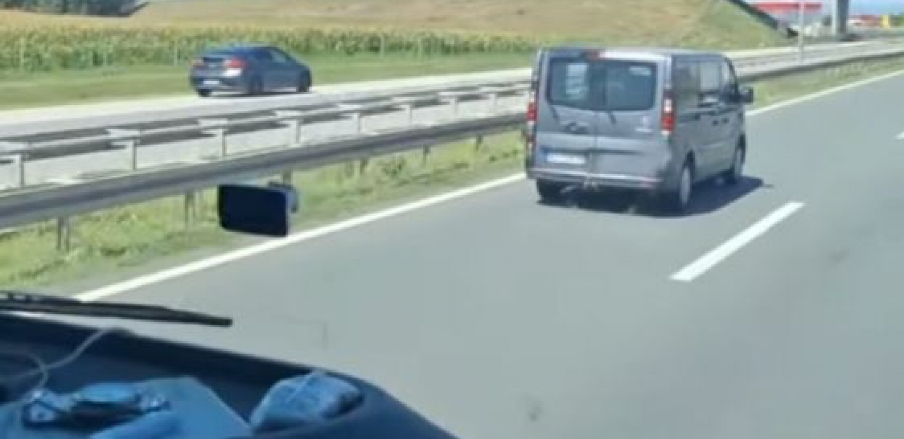 "OVO JE ZA DOŽIVOTNU ZABRANU VOŽNJE" Jezivi snimak sa auto-puta ledi krv u žilama