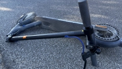 MLADIĆ (21) NA TROTINETU POKOSIO KINESKINJU! Nesrećna žena PREMINULA u bolnici