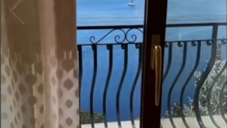 REZERVISALA LUKS APARTMAN, A ONO PREVARA VEKA Kad je ušla u sobu, imala je šta i da vidi - skandal nad skandalima! (VIDEO)