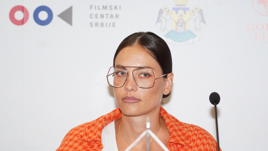 MIRKA VASILJEVIĆ U NARODNOJ NOŠNJI Ovakvu je do sada niste videli, glumica oduševila javnost