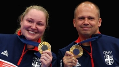 "POPRAVILA SAM TI OVO" Mikec objavio sliku sa Đokovićem, a ono što je Zorana uradila nasmejalo je celu Srbiju