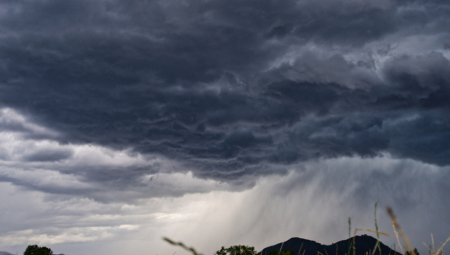 U ČETVRTAK "ARMAGEDON"! Moguće oluje sa grmljavinom i gradom!