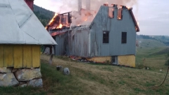 UDAR GROMA SPALIO ŠTALU, PLAMEN PROGUTAO KUĆU, IZGORELA DO TEMELJA! Haos kod Pljevalja! (FOTO)