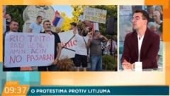 ĐILAS ĆE USKORO DA NOSI ALUMINIJUMSKU FOLIJU NA GLAVI Opozicija u borbi protiv Vučića našla saborce u teoretičarima zavera!