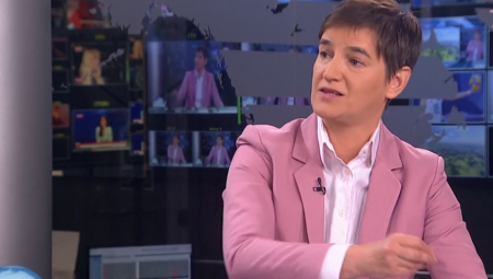 ONI LJUDI NE ZNAJU DA GORNJE NEDELJICE NEMAJU ŠKOLU Brnabić "patosirala" lažnog generala i Šolakove medije