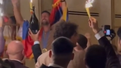 NBA ŠAMPION UPAO NA ĐOKOVIĆEVO SLAVLJE Amerikanac rečima o Novaku oduševio naciju (FOTO)