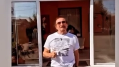 BEBEK OŽENIO 34 GODINE MLAĐU! Zaveo je dok je išla u školu, godinama su krili ljubav, pa se desilo ovo!