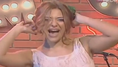 "BILA NAJZGODNIJA NA ESTRADI, ONDA JE DOTAKLA DNO"! Priznala je da se lečila, a fotke stravičnih kratera na licu su obišle region