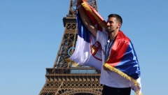 NOVAK NIKAD NE DRŽI MEDALJU U RUKAMA Đoković objasnio u čemu je "problem" sa zlatom koje je osvojio na OI