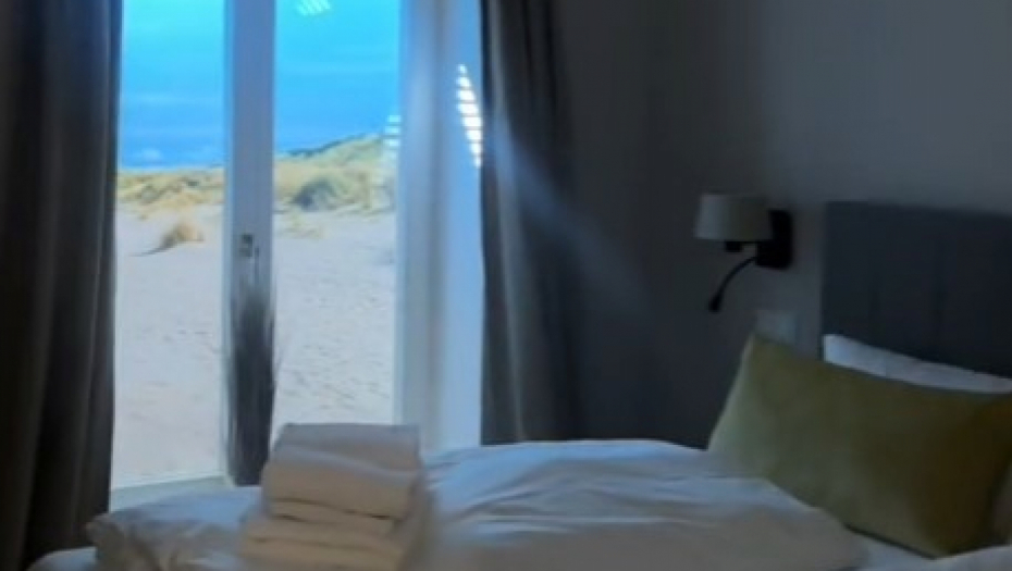 IZNAJMILA SOBU S POGLEDOM NA MORE Umesto onog što je platila, dobila je - katastrofu! (VIDEO)