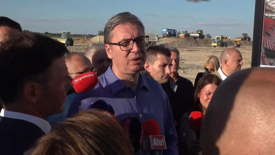 "NACIONALNI STADION ĆE BITI UBEDLJIVO NAJLEPŠI U EVROPI" Predsednik obišao radove na izgradnji Nacionalnog fudbalskog stadiona (VIDEO)