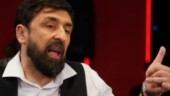 PERUNOVO PRVO LETOVANJE Ognjen poveo ženu i naslednika na more, pa objavio emotivne kadrove, svi pričaju o jednom detalju