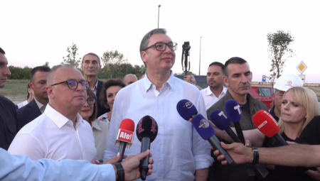 "OVO JE NEŠTO ŠTO SE RADI ZA ISTORIJU... " Vučić obišao završne radove na železničkoj stanici Vrbas Nova (VIDEO)