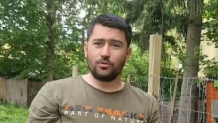BALKANAC ZARAĐUJE 4.000E EVRA KOD BEČLIJA! Turisti navalili, a on iskoristio priliku - radi gospodski posao! (VIDEO)