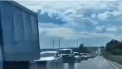 LJUDI U RUSIJI BEŽE U KOLONAMA! Situacija kritična, snimci kruže društvenim mrežama (VIDEO)