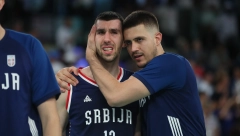 ESTRADU SLOMILE SUZE BOGDANA I DOBRIĆA! Besni zbog sudija, uputili košarkašima emotivne poruke, pevačica skrhana nakon poraza