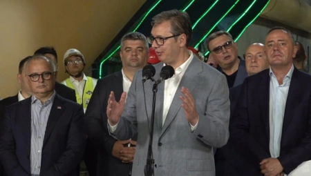 RADUJEMO SE VAŠEM USPEHU I ČEKAMO NOVA ODLIČJA Vučić čestitao Aleksandri Perišić na osvojenom srebru