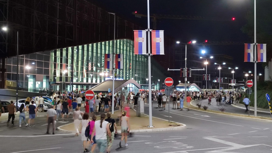 POMAHNITALI EKO-TERORISTI PLANIRAJU DA BLOKIRAJU STOTINE PUTEVA I RASKRSNICA: Zaustavićemo privredu i izazvati totalni kolaps Srbije!