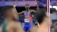 FINALE KAKVO DO SADA NIJE VIĐENO Amerikanac nije želeo da podeli zlato sa takmičarem, a onda je doživeo šok