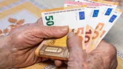 PENZIONERKA PRODAVALA KREVET PREKO INTERNETA PA JE OPLJAČKALI Evo koje je svoje podatke nesmotreno ostavila