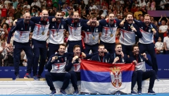 OGLASILA SE PEVAČICA KOJOJ JE PRIPALA ČAST DA ZAPEVA NA BALKONU! Otkrila i kakav spektakl sprema, ne može da sakrije emocije