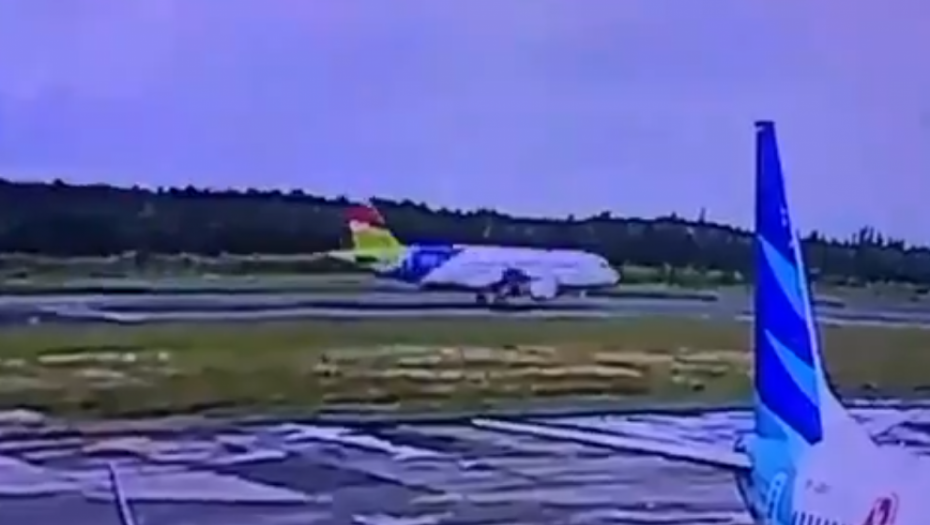 DRAMA NA AERODROMU Avion "oduvao" pistu (VIDEO)