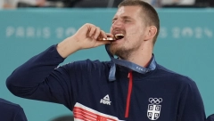 ZARAĐUJE MILIONE, ALI JAHTE NE POSEĆUJE, VIŠE VOLI SVOJ SOMBOR I KONJE Evo zašto Nikola Jokić ne ide na letovanje?