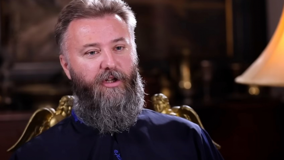 OVAKO VAM ĐAVO PRAVI ZAMKU Otac Predrag upozorava: Kada uđe u čoveka, on uvek izgovori ovu jednu stvar!
