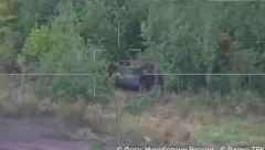 MI-35 SRUČIO VATRU SA NEBA! Ovako izgleda akcija razbijanja ukrajinske borbene formacije! (VIDEO)