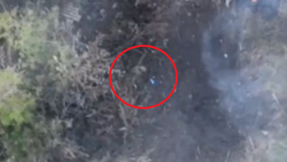 HRABROST ILI LUDOST? Ruski vojnik glavom uništio dron (VIDEO)