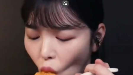 LJUDI, DA LI JE OVO NORMALNO? Opasan trend na društvenim mrežama se širi kao požar, ugrožavaju zdravlje zbog novca! (VIDEO)