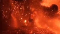 VULKAN POČEO DA IZBACUJE LAVU Jeziva scena u Rusiji (FOTO)