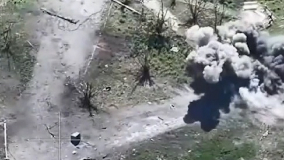 RUSI NAPALI POD OKRILJEM NOĆI: Ruski helikopter Mi-28NM uništava ukrajinsku vojsku u pograničnom regionu! (VIDEO)