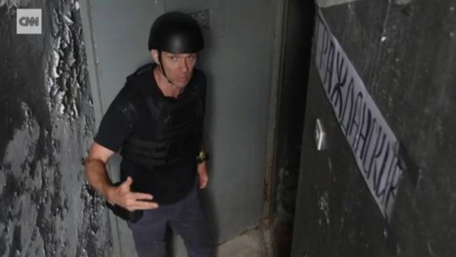 CNN UŠAO U SUDŽU, NA ULAZU KRST SA NATPISOM "BOŽE, SPASI I ZAŠTITI NAS"!  Tela na ulicama, meštani se kriju po skloništima: "Kakav je ovo život, čija je sad ovo zemlja?"