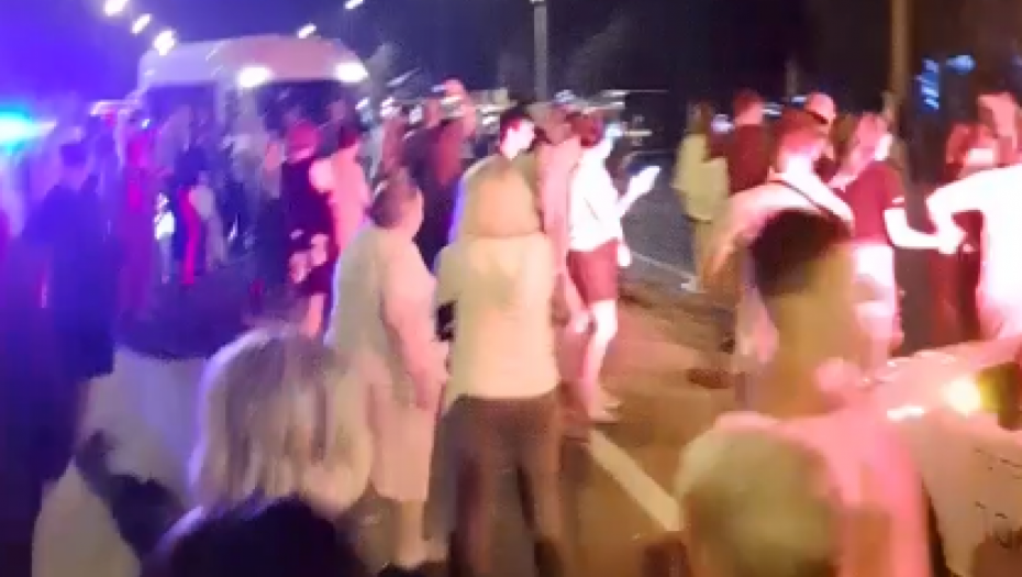 BLOKIRANE ULICE, JAKE POLICIJSKE SNAGE NA TERENU Ukrajinci protestuju protiv mobilizacije (VIDEO)