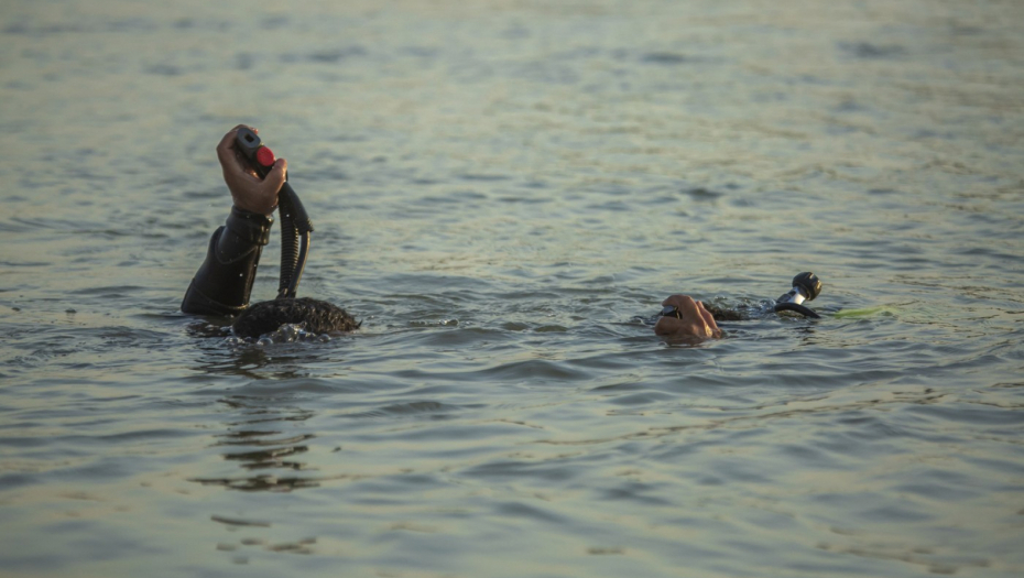 DEVOJKA NESTALA U BIHAĆU Ronioci pretražuju reku Unu