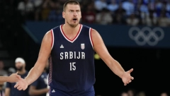 "OVO JE NIKOLA ĐOKIĆ" Zadrugar se izblamirao za sve pare, Jokića pomešao sa ovim poznatim sportistom!