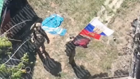 VIJORI SE RUSKA ZASTAVA Rusi preuzeli kontrolu (VIDEO)