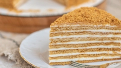 NEPEČENA HAVANA TORTA Očaravajuća poslastica u slasnom spoju sa lešnicima, bogate i prepoznatljive arome