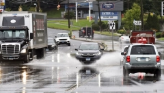 DVE ŽENE POGINULE,  PROGLAŠENO VANREDNO STANJE Haos u Americi (FOTO)