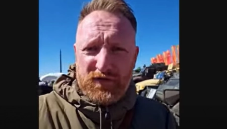 CIA U SRBIJI SPREMA OBOJENU REVOLUCIJU I RUŠENJE VUČIĆA PO IRANSKOM SCENARIJU Ovo tvrdi poznati irski novinar