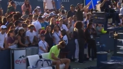 SVET TENISA OVO NIJE VIDEO Izgubio pa onda napravio haos na terenu, navijači u šoku (VIDEO)